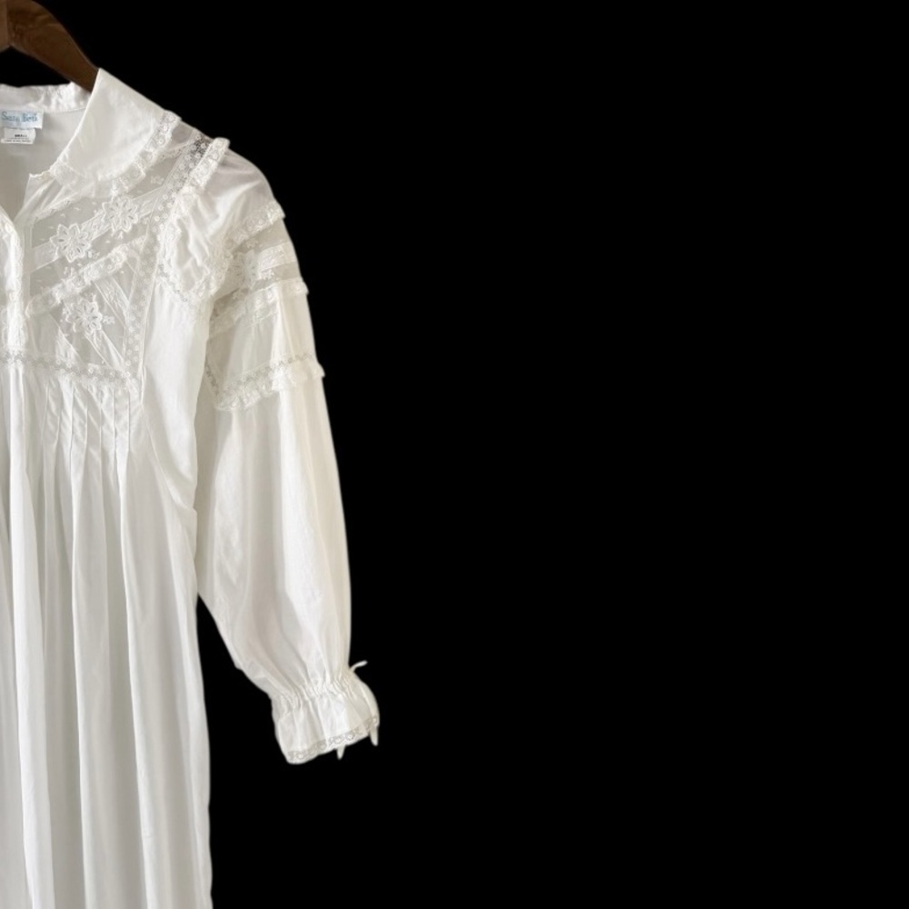 Sarah Beth White Vintage Victorian Inspired Long Sleeve Nightgown Size Small - Picture 5 of 11